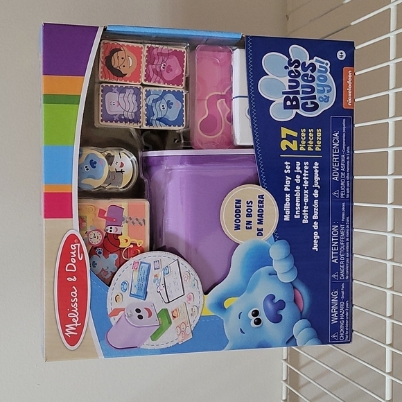 Melissa & Doug Blue's Clues & You! Wooden Mailbox Play Set (27 Pieces) - Picture 1 of 11